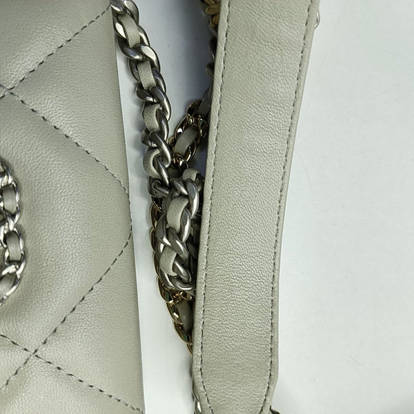 Authenticated pre-owned  Chanel 19 Quilted Lambskin Gray - Crossbody Bag at Looply
