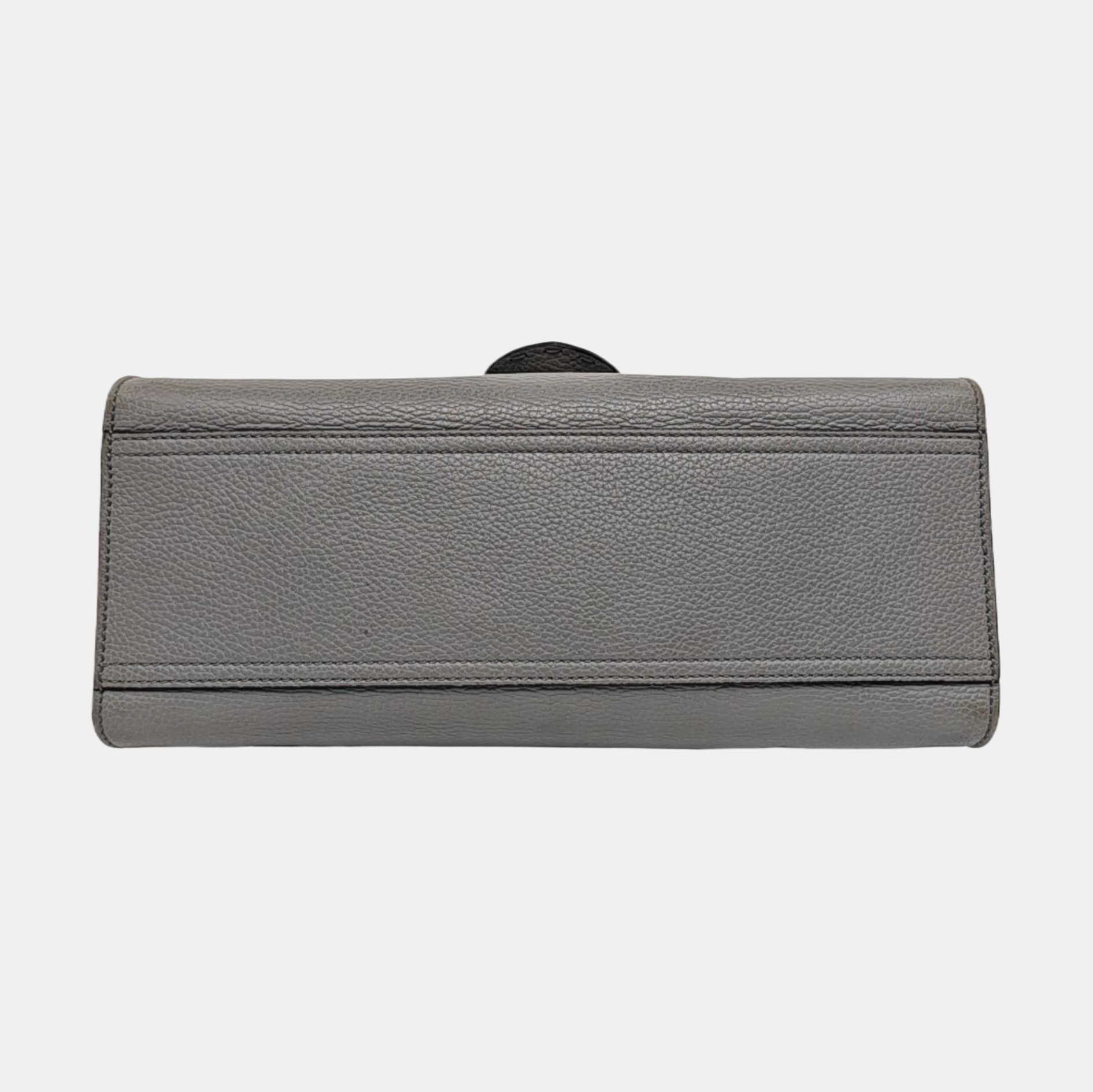 Authenticated pre-owned  GG Marmont Top Handle Calfskin Gray - Crossbody Bag at Looply