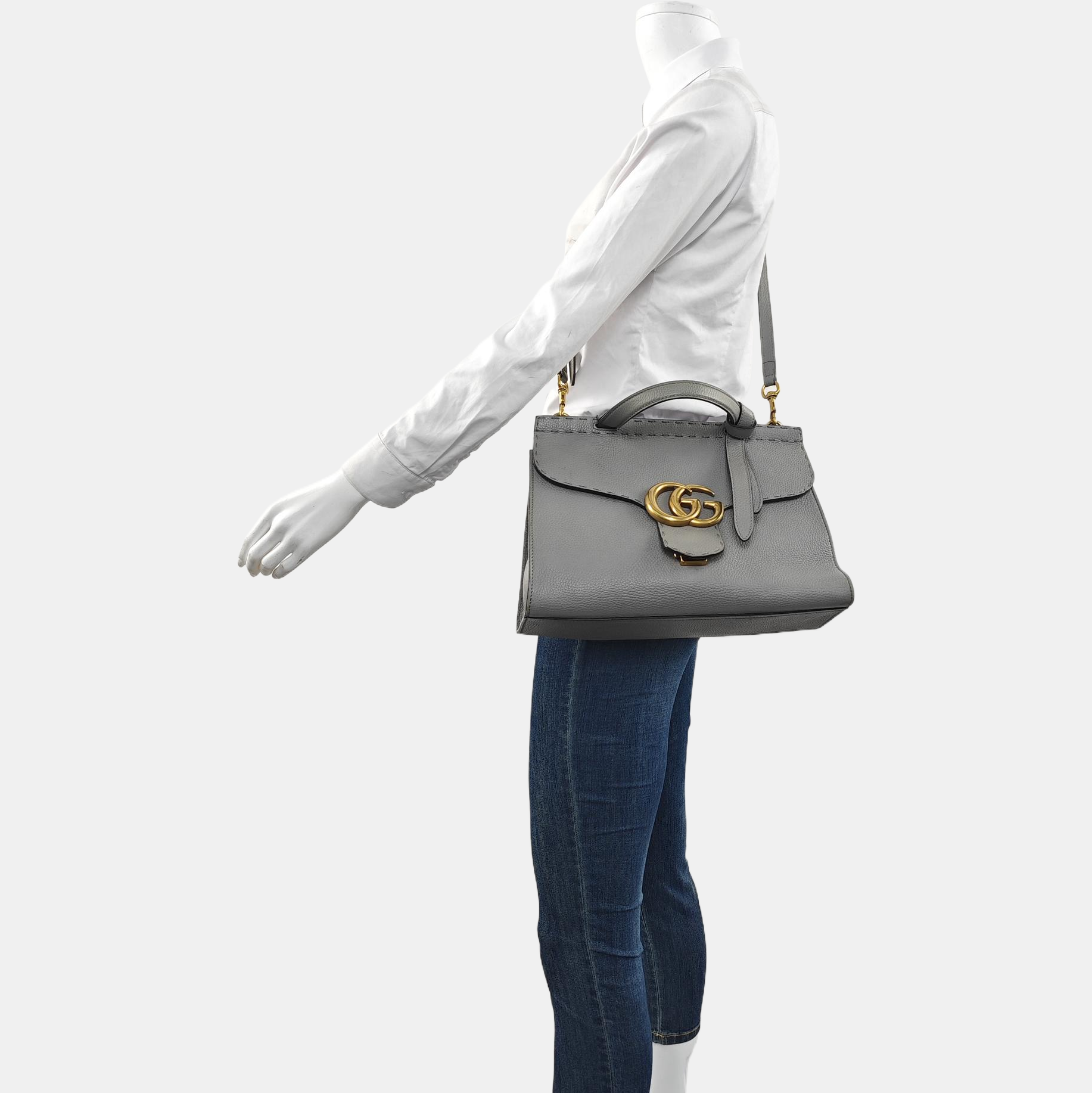 Authenticated pre-owned  GG Marmont Top Handle Calfskin Gray - Crossbody Bag at Looply