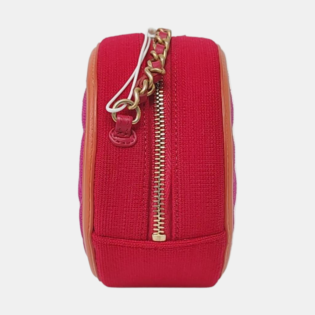 Authenticated pre-owned  Filigree Quilted Canvas Red - Crossbody Bag at Looply