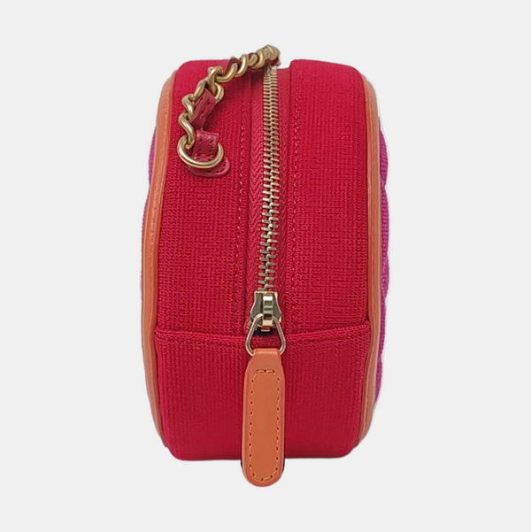 Authenticated pre-owned  Filigree Quilted Canvas Red - Crossbody Bag at Looply