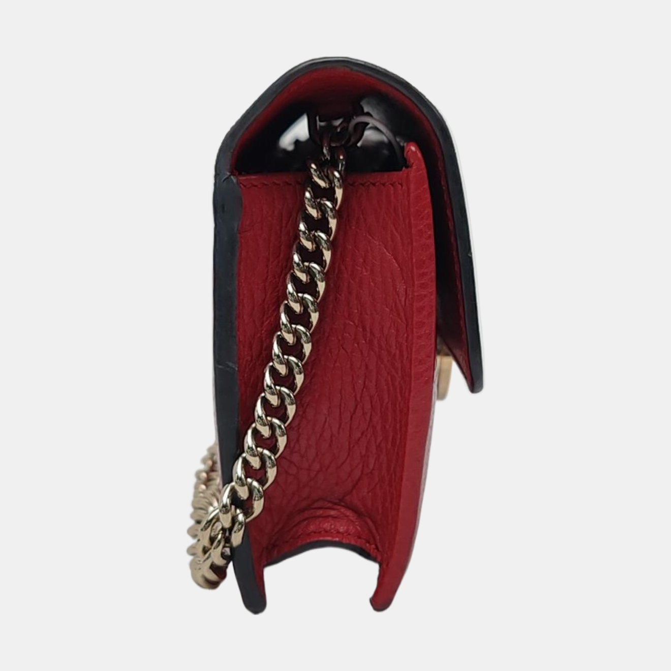Authenticated pre-owned  Interlocking G Calfskin Red - Handbags at Looply