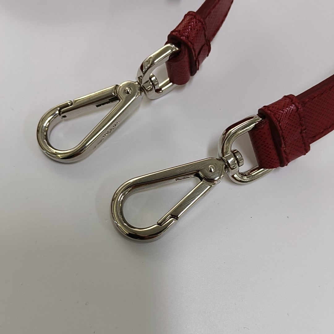 Authenticated pre-owned  Saffiano Calfskin Red - Shoulder Bag at Looply