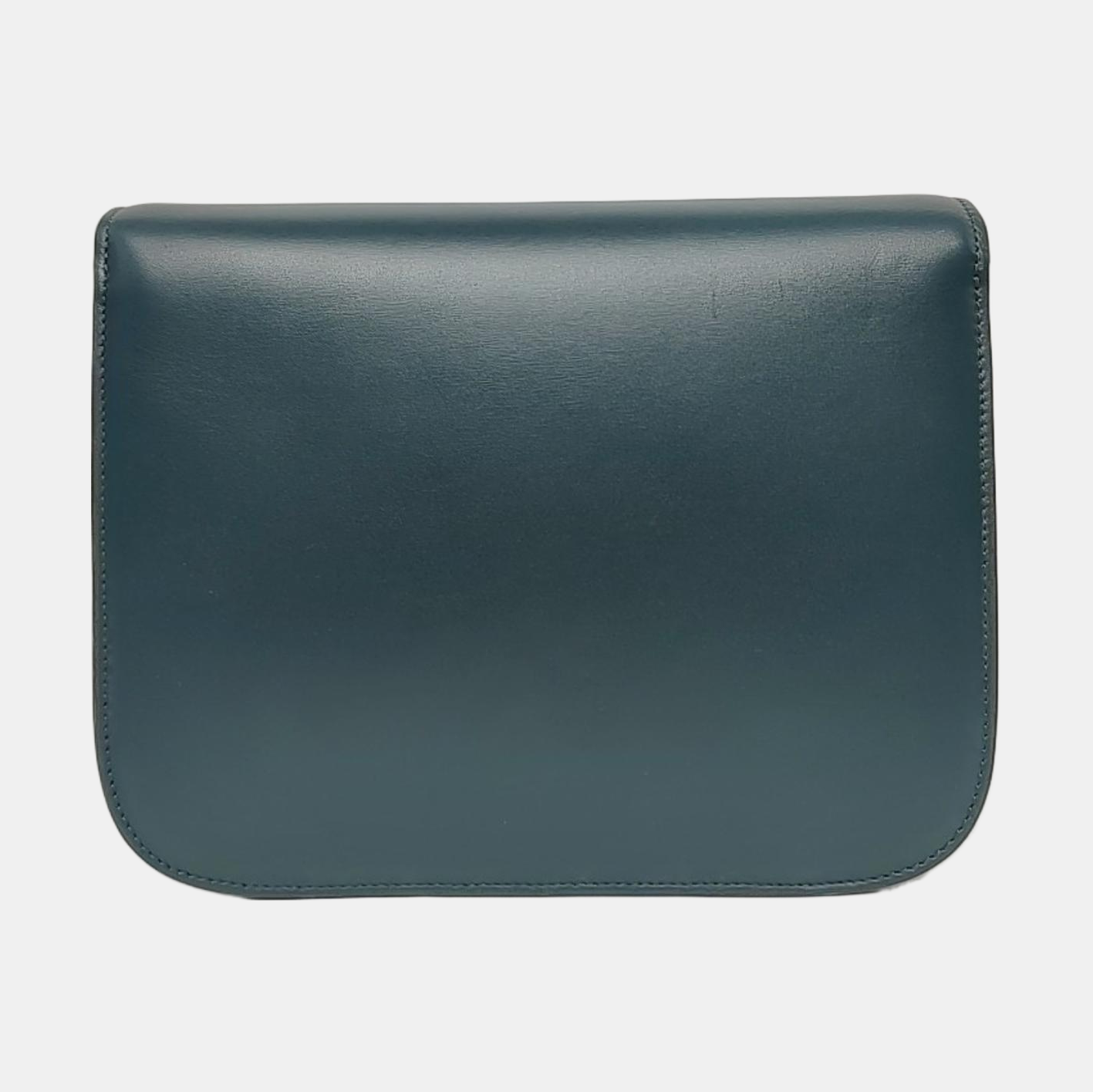 Authenticated pre-owned  CLASSIC BOX Medium Calfskin Green - Shoulder Bag at Looply