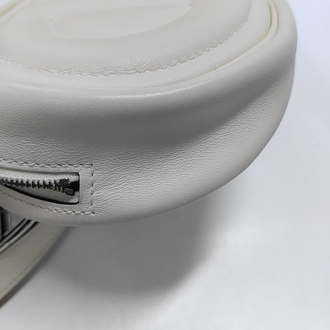 Authenticated pre-owned  In-The-Loop Swift White - Crossbody Bag at Looply