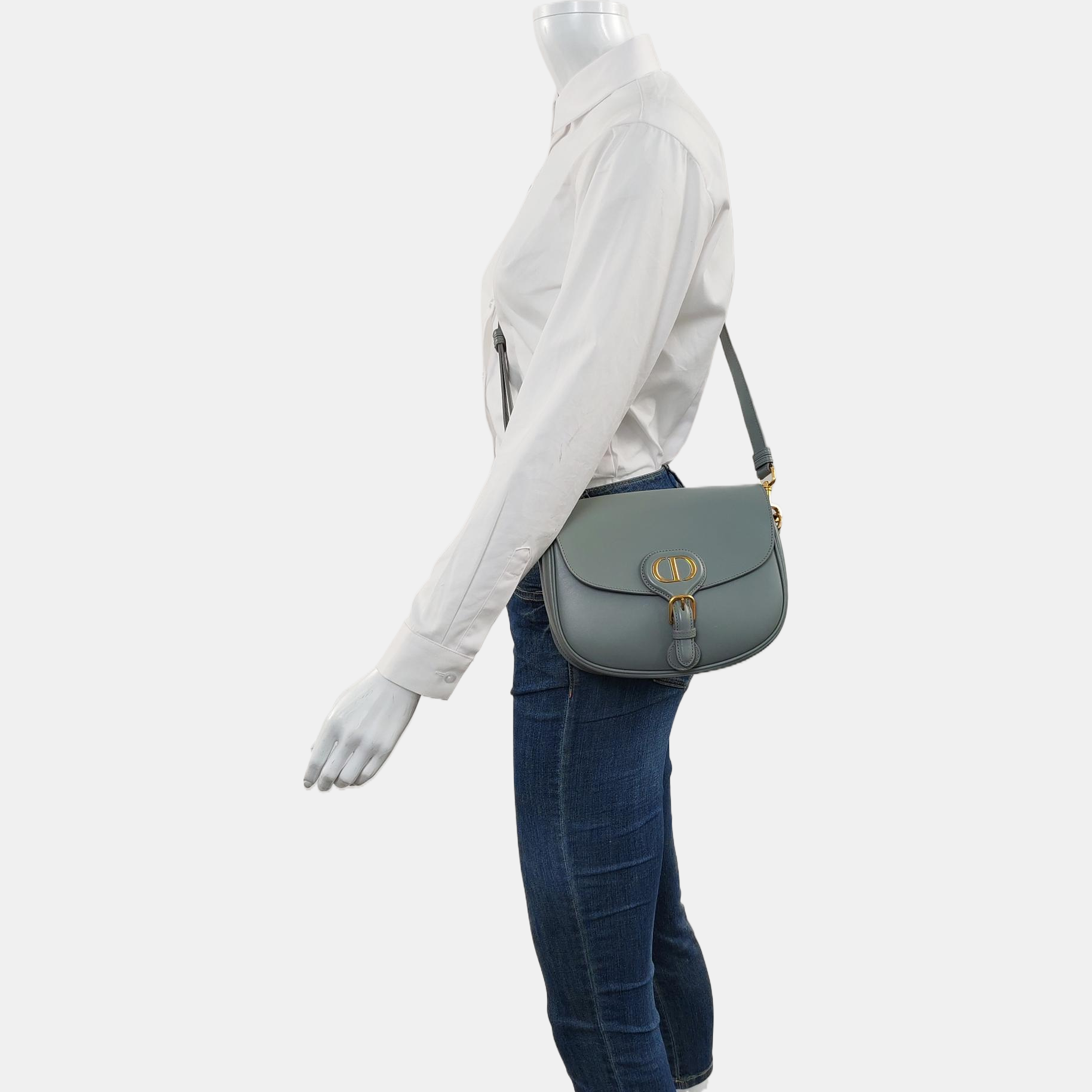 Authenticated pre-owned  Bobby Medium Calfskin Gray - Crossbody Bag at Looply