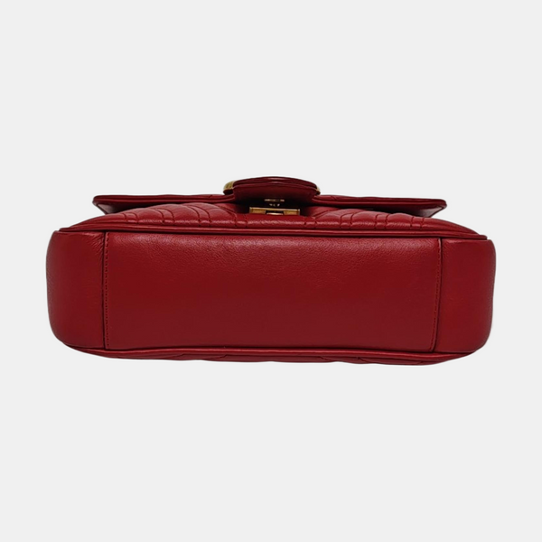 Authenticated pre-owned  GG Marmont Small Calfskin Red - Crossbody Bag at Looply