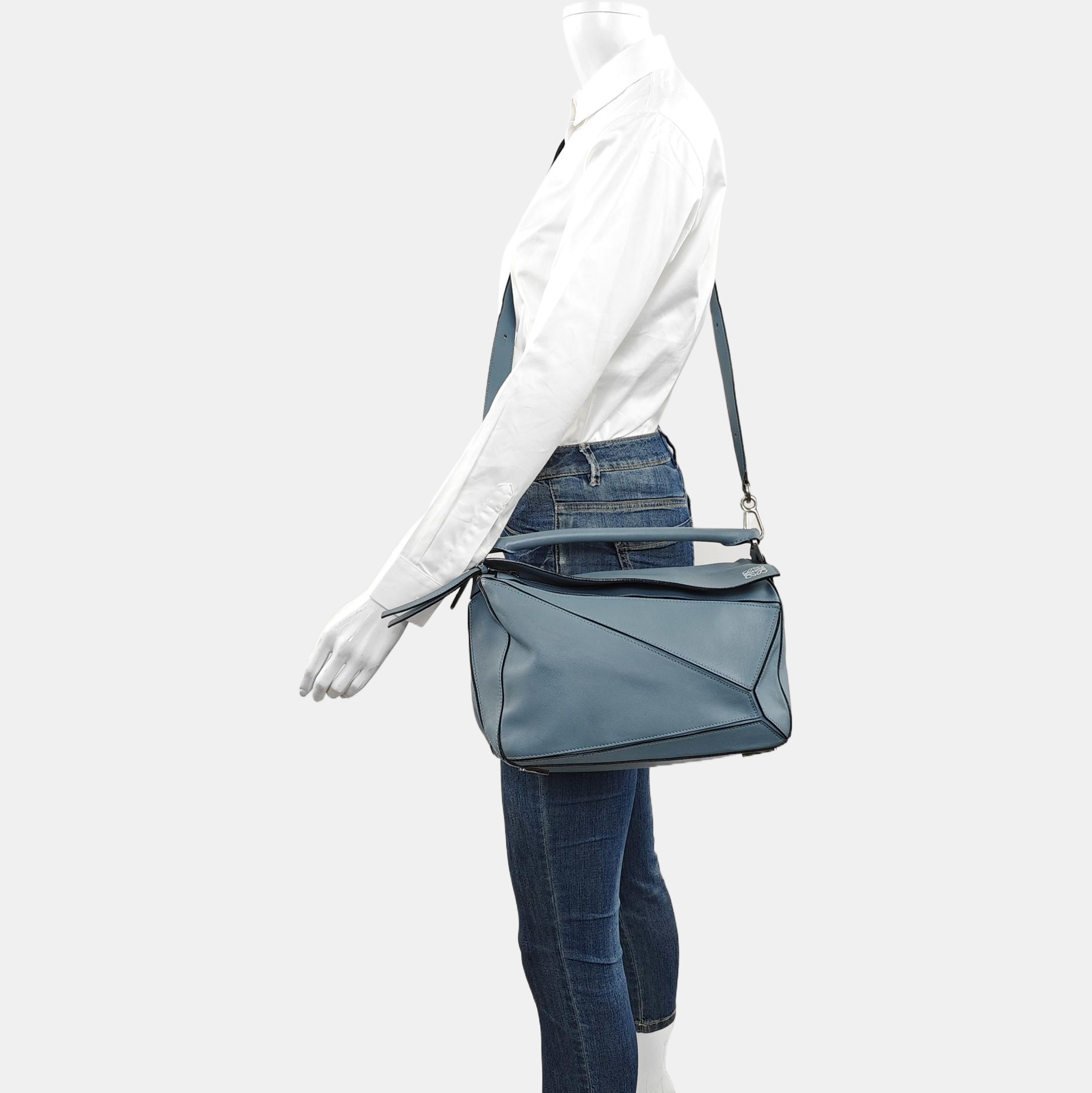 Authenticated pre-owned  Puzzle Small Calfskin Blue - Shoulder Bag at Looply