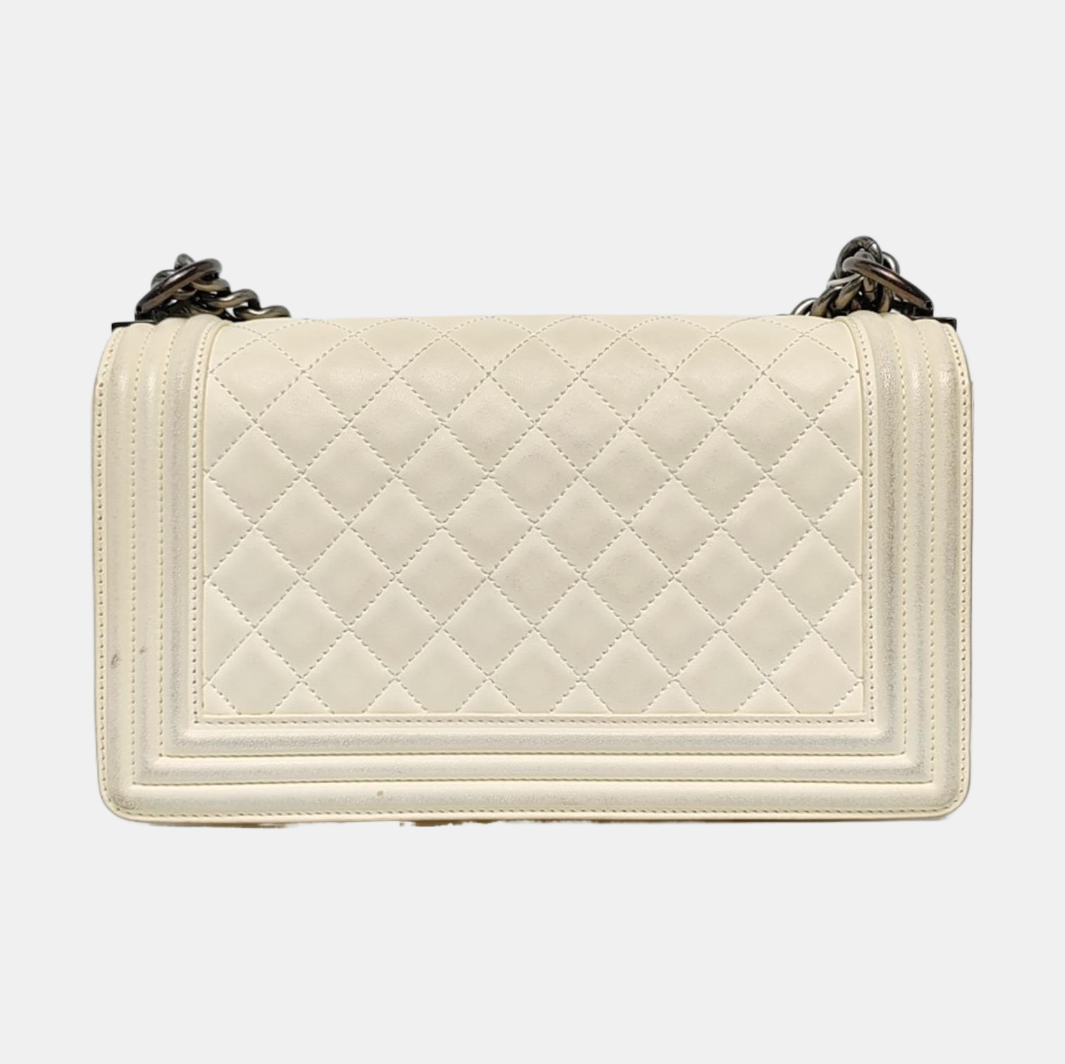 Authenticated pre-owned  Boy Chanel Medium Quilted Lambskin White - Crossbody Bag at Looply