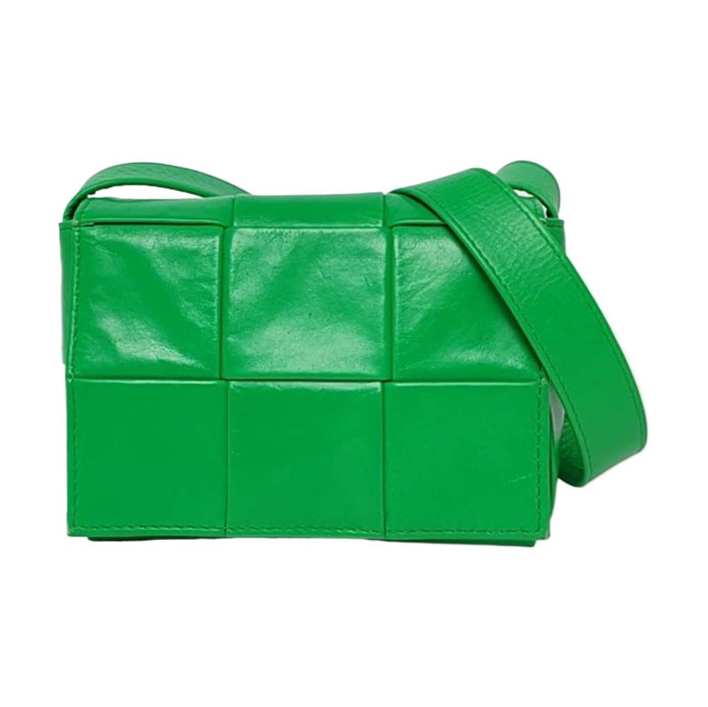 Authenticated pre-owned  Cassette Small Calfskin Green - Crossbody Bag at Looply