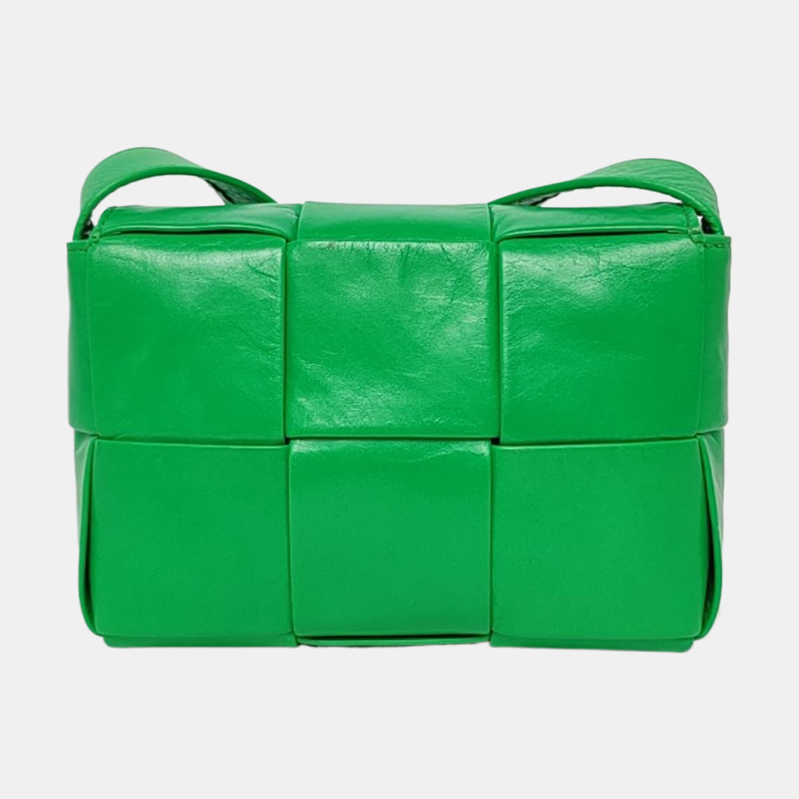 Authenticated pre-owned  Cassette Small Calfskin Green - Crossbody Bag at Looply