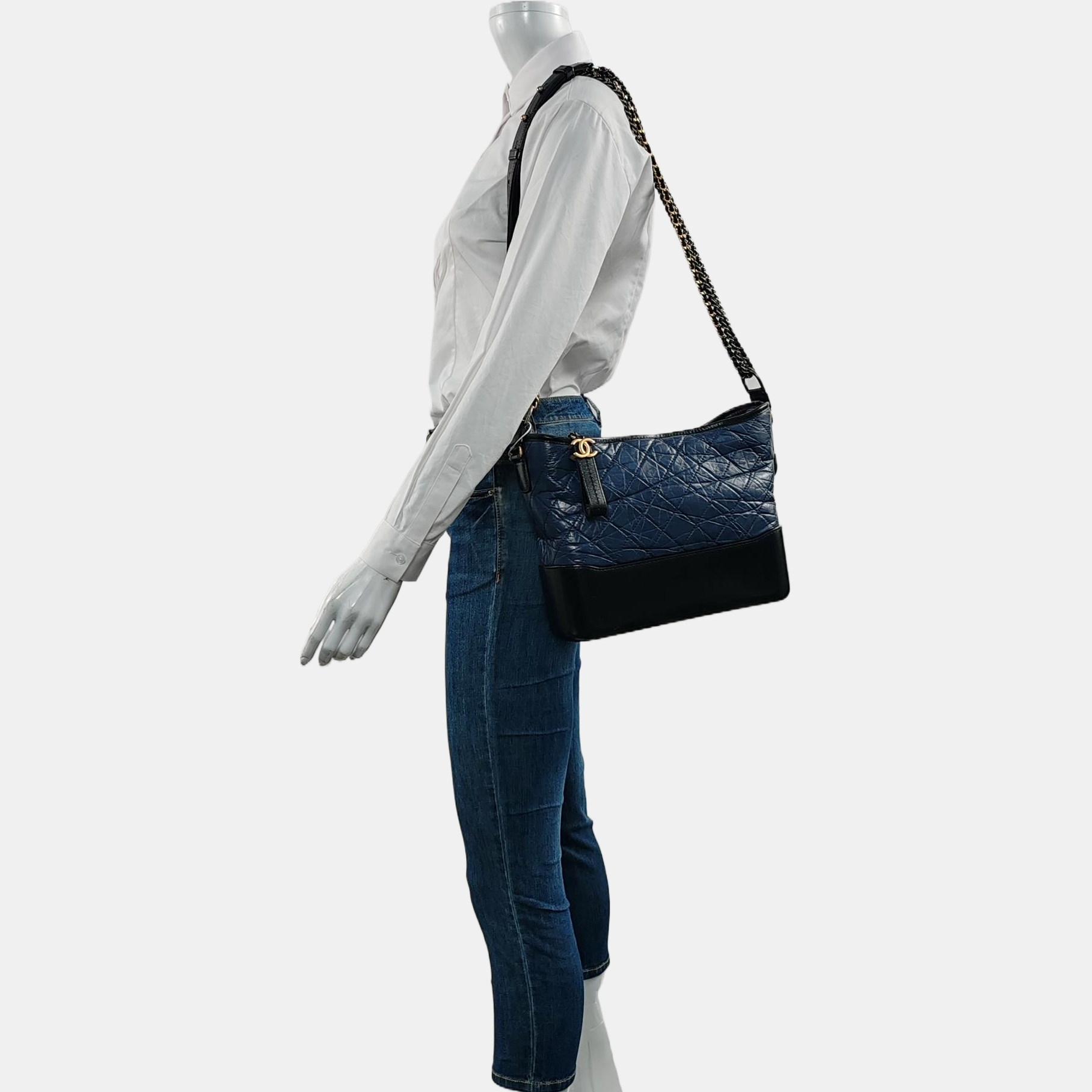 Authenticated pre-owned  Gabrielle Medium Quilted Calfskin Blue - Crossbody Bag at Looply