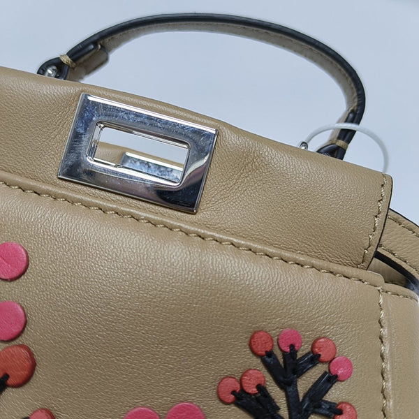 Authenticated pre-owned  Peekaboo Lambskin Beige - Shoulder Bag at Looply