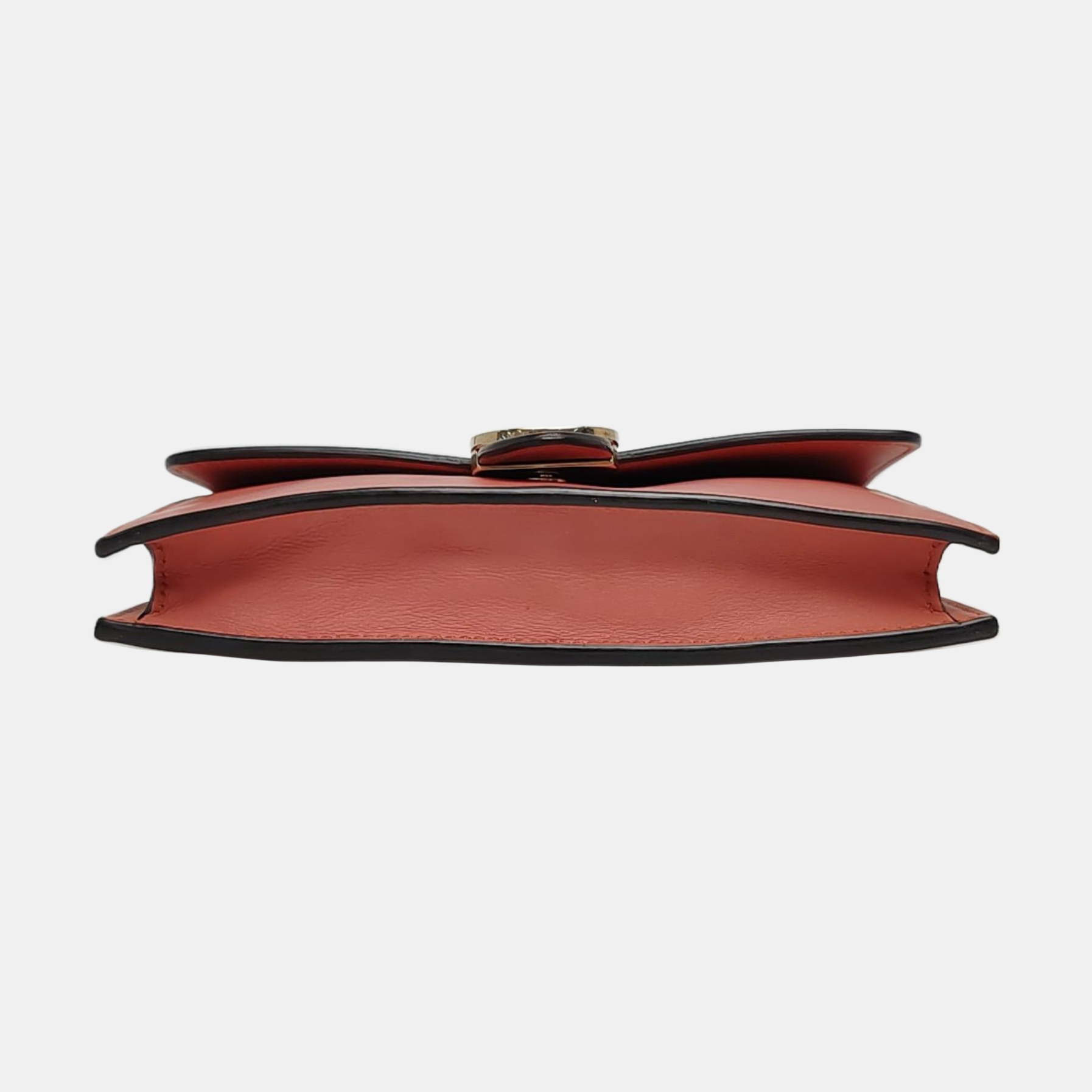 Authenticated pre-owned  Interlocking G Calfskin Pink - Shoulder Bag at Looply