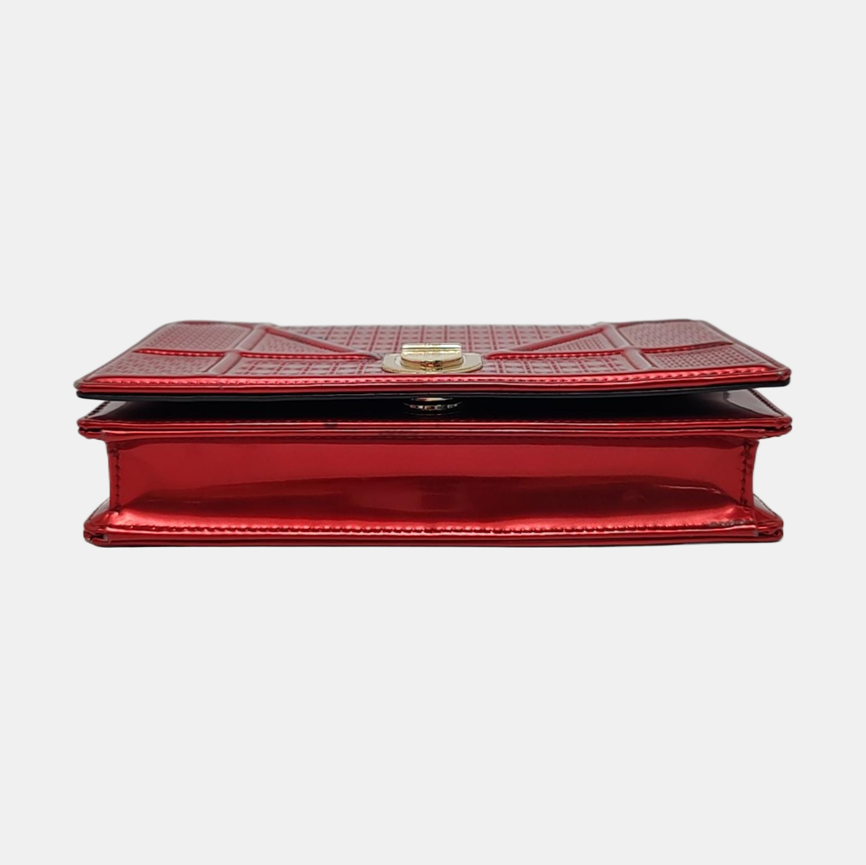 Authenticated pre-owned  Diorama Calfskin Red - Crossbody Bag at Looply