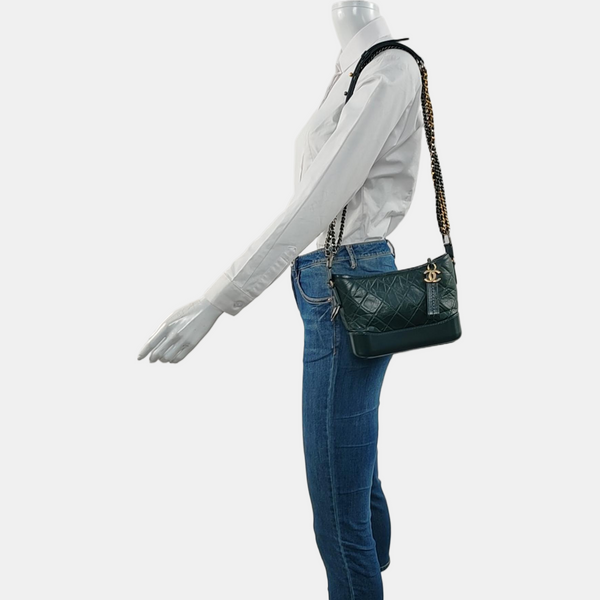 Authenticated pre-owned  Gabrielle Small Quilted Calfskin Green - Crossbody Bag at Looply