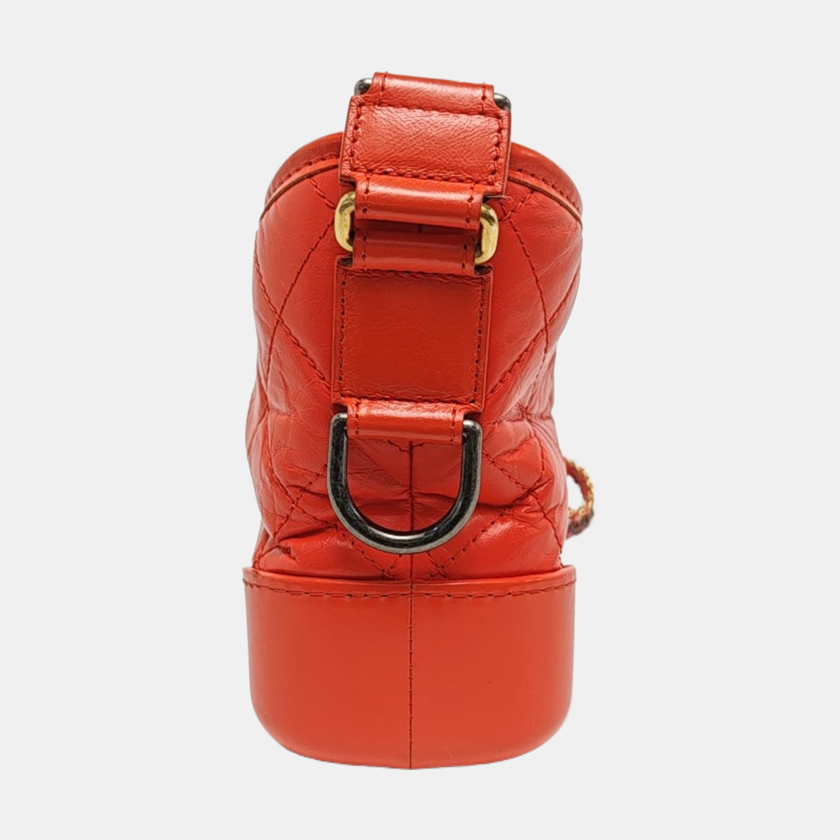 Authenticated pre-owned  Gabrielle Small Quilted Calfskin Red - Shoulder Bag at Looply