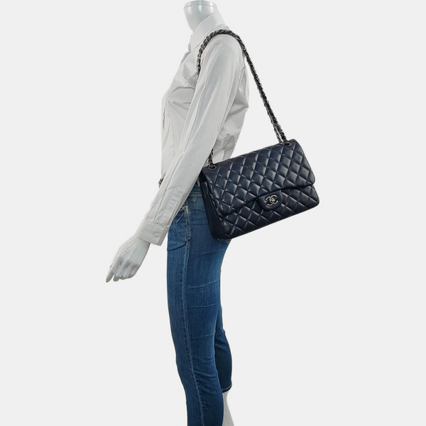 Authenticated pre-owned  Classic Flap Large Quilted Grained Calfskin Blue - Shoulder Bag at Looply