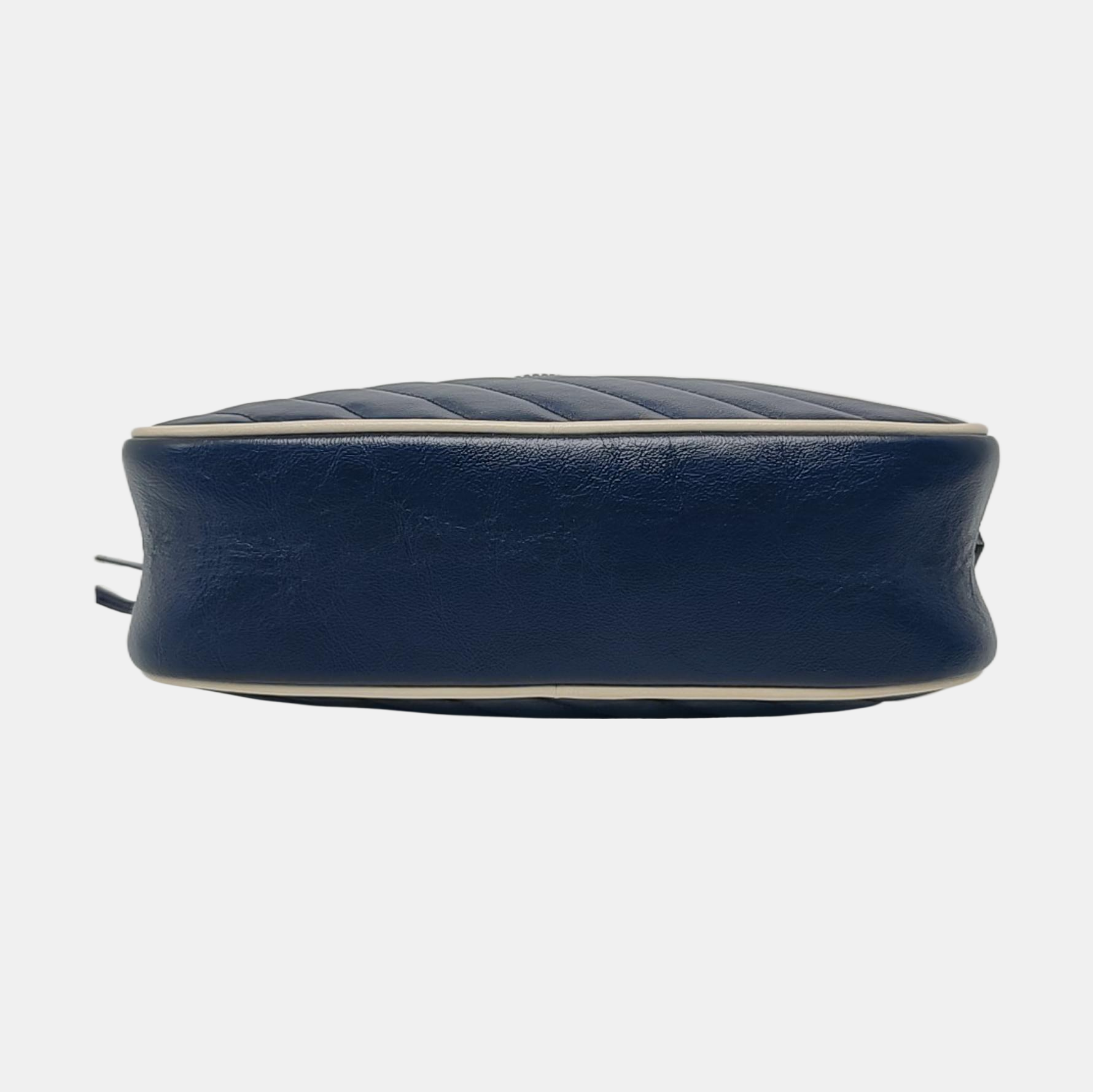 Authenticated pre-owned  GG Marmont Small Calfskin Blue - Shoulder Bag at Looply