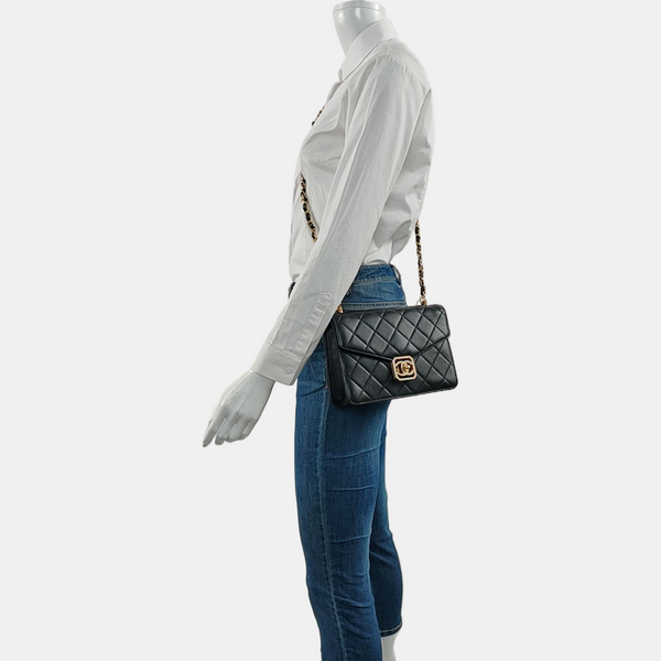 Authenticated pre-owned  Classic Flap Small Quilted Lambskin Black - Crossbody Bag at Looply