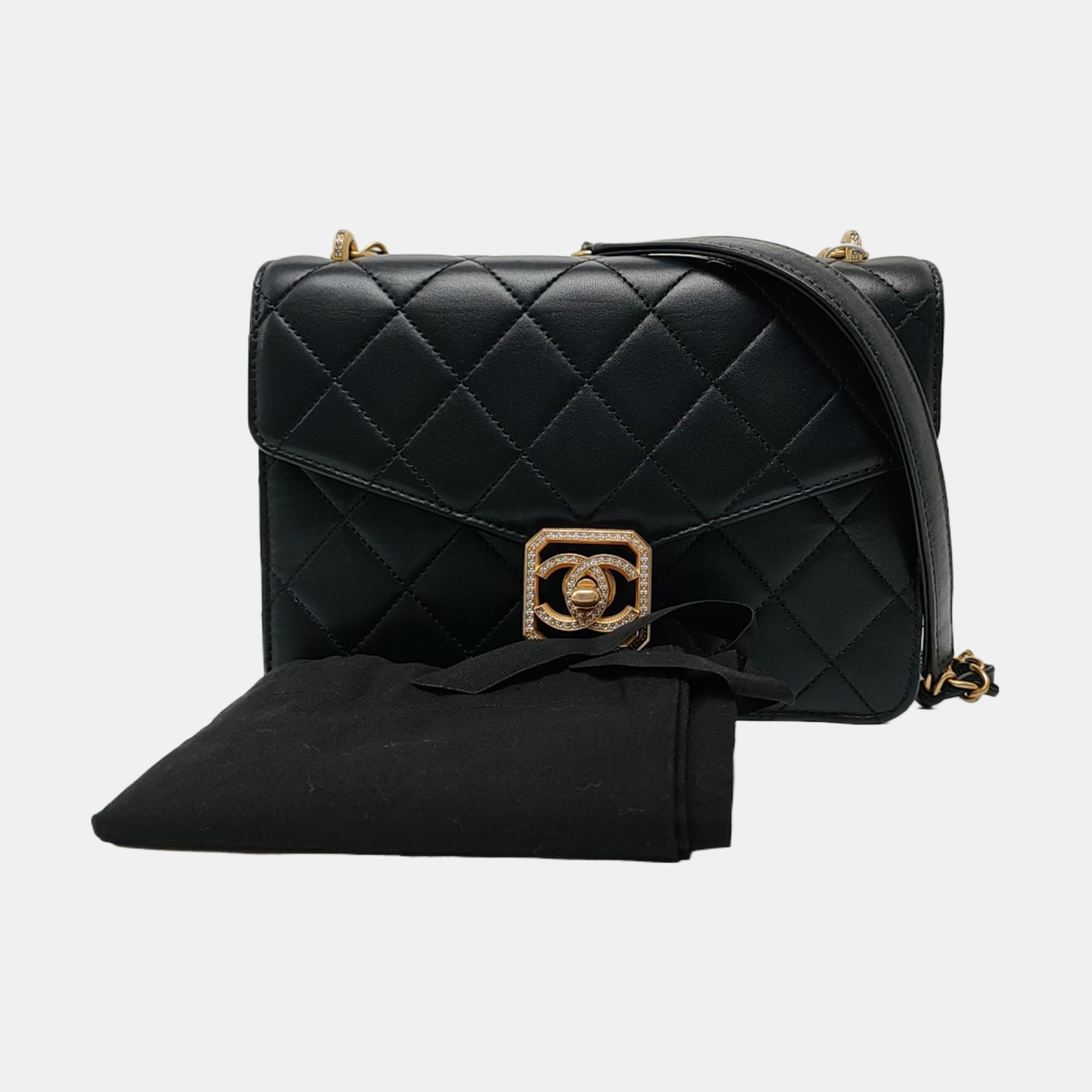 Authenticated pre-owned  Classic Flap Small Quilted Lambskin Black - Crossbody Bag at Looply