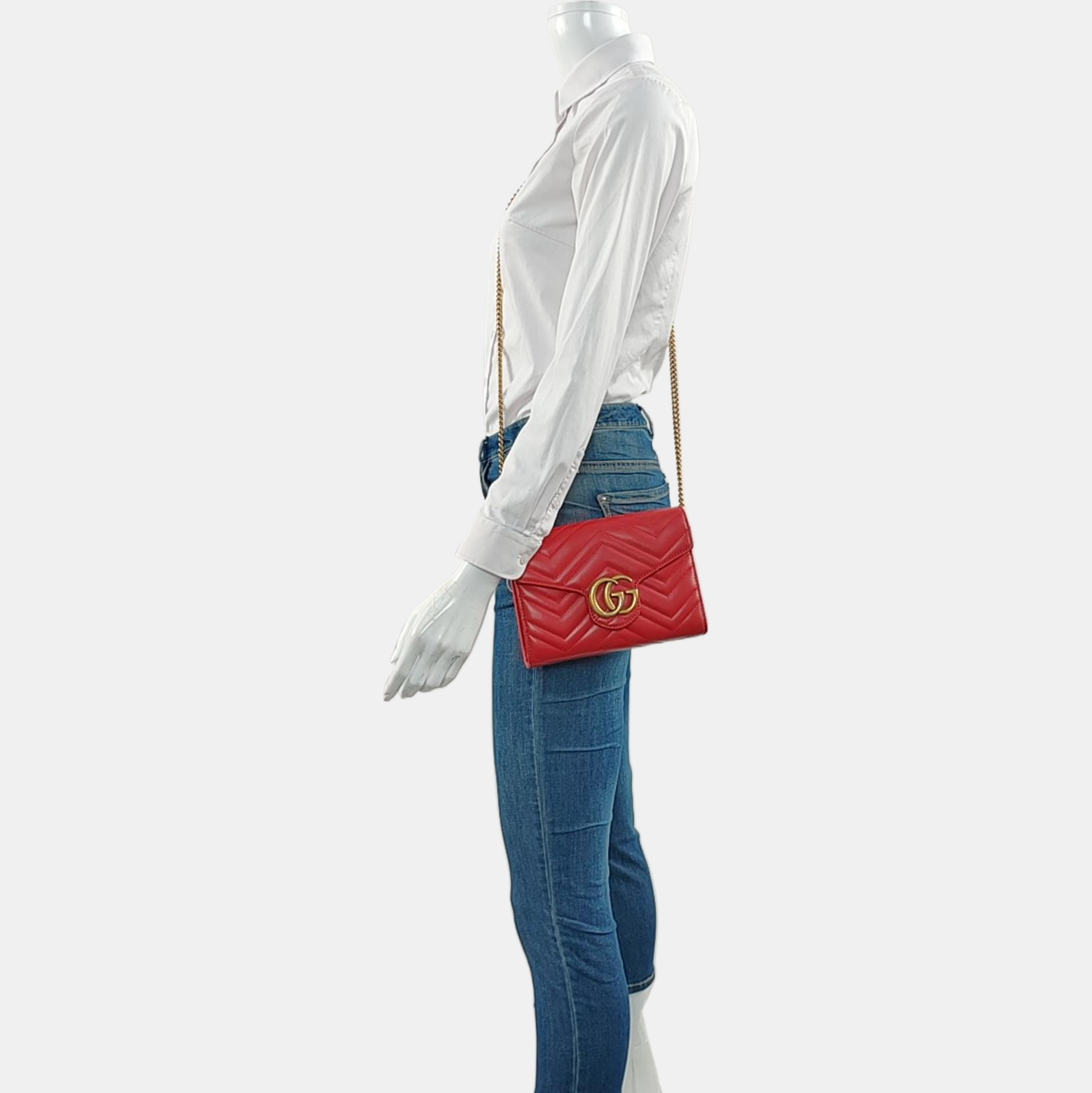 Authenticated pre-owned  GG Marmont Mini Calfskin Red - Shoulder Bag at Looply