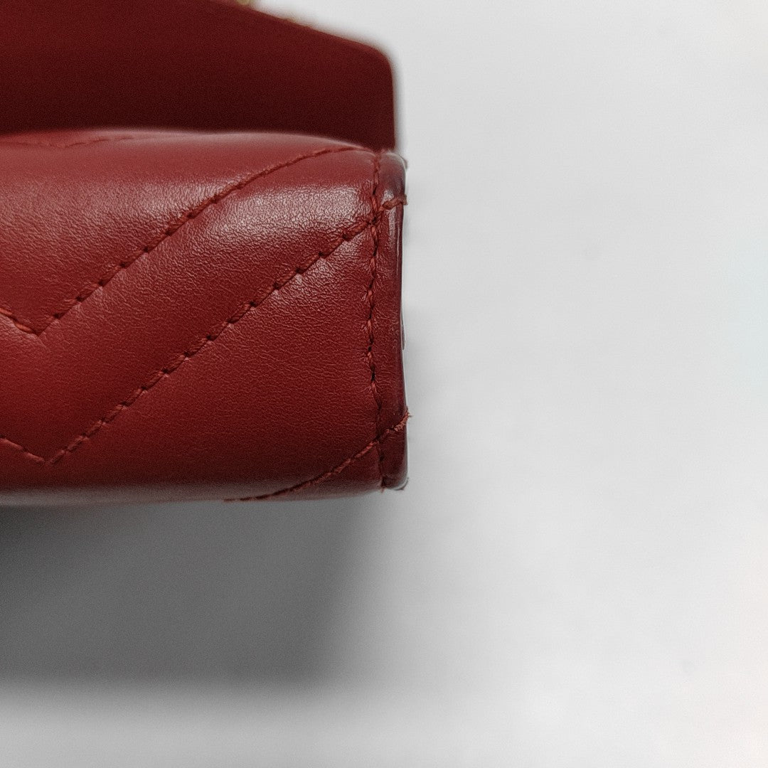 Authenticated pre-owned  GG Marmont Mini Calfskin Red - Shoulder Bag at Looply