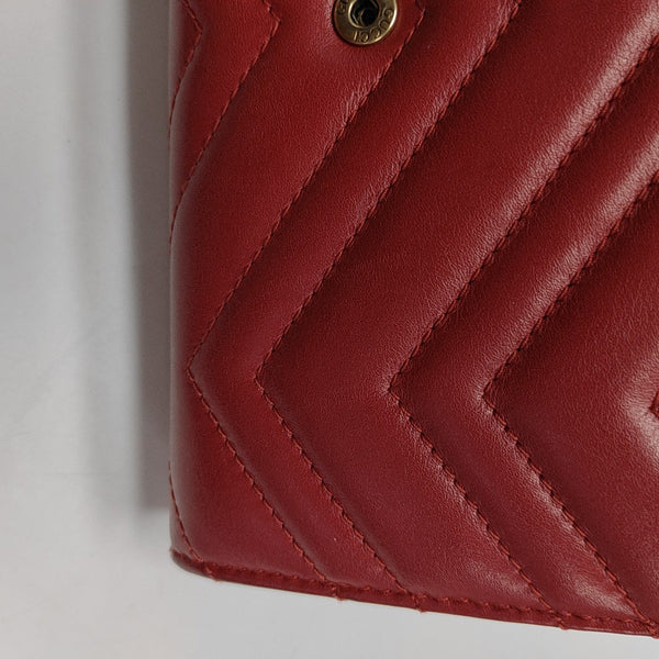 Authenticated pre-owned  GG Marmont Mini Calfskin Red - Shoulder Bag at Looply