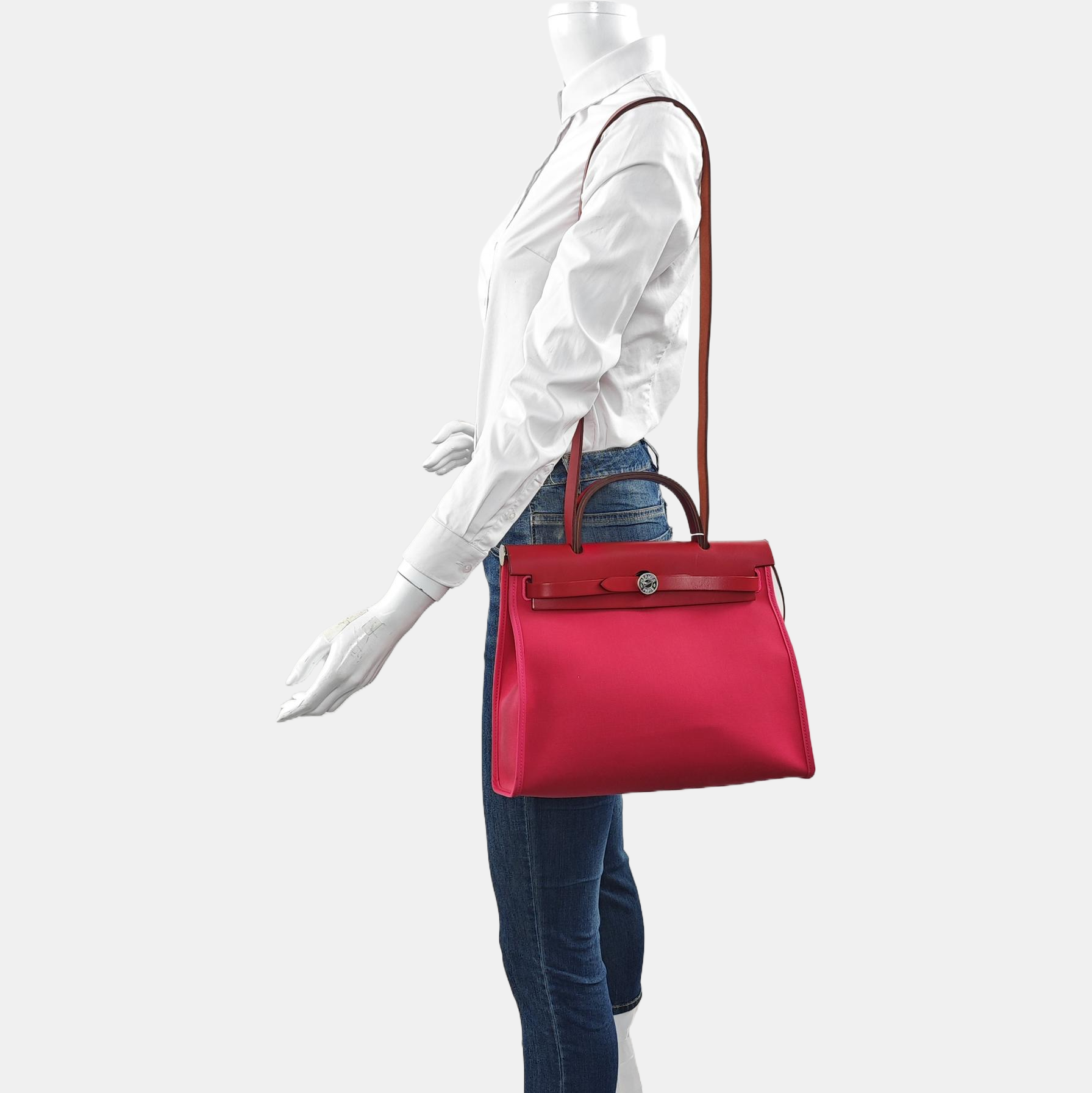 Authenticated pre-owned  Herbag Canvas Pink - Shoulder Bag at Looply