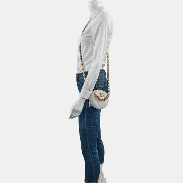 Authenticated pre-owned  Chanel 19 Quilted Lambskin White - Shoulder Bag at Looply
