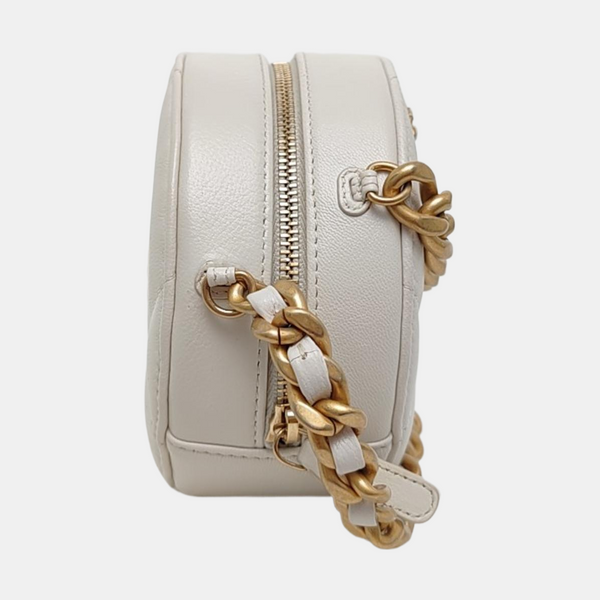 Authenticated pre-owned  Chanel 19 Quilted Lambskin White - Shoulder Bag at Looply