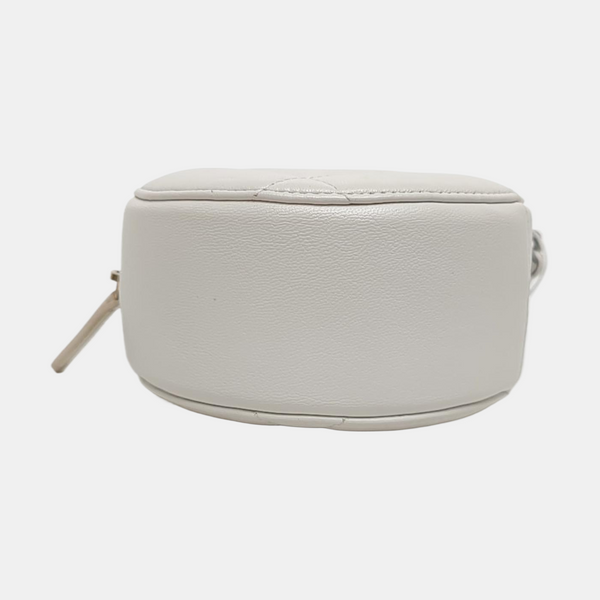 Authenticated pre-owned  Chanel 19 Quilted Lambskin White - Shoulder Bag at Looply