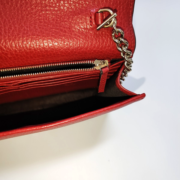 Authenticated pre-owned  Interlocking G Calfskin Red - Handbags at Looply