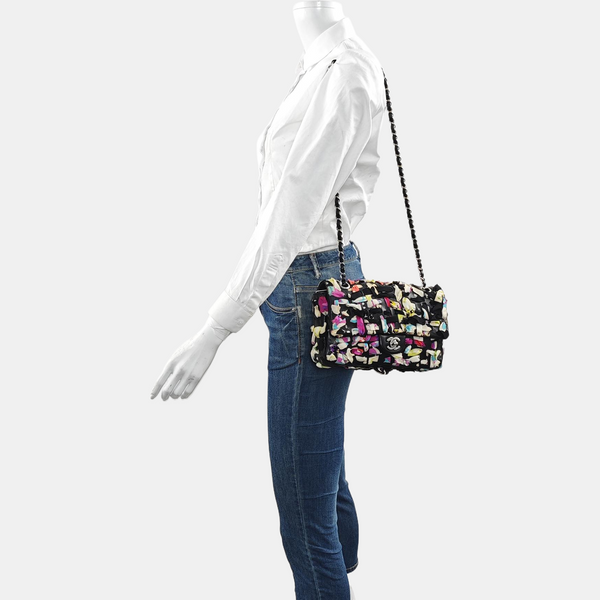 Authenticated pre-owned  Classic Flap Medium Lambskin Black - Shoulder Bag at Looply