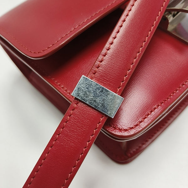 Authenticated pre-owned  CLASSIC BOX Mini Calfskin Red - Crossbody Bag at Looply