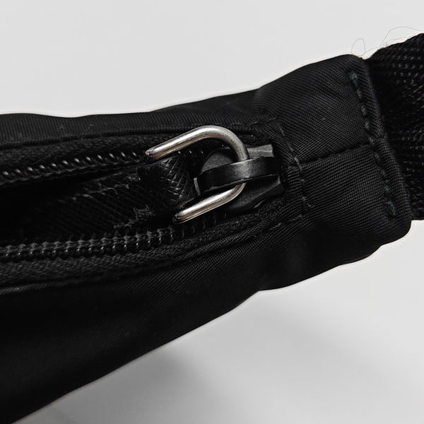 Authenticated pre-owned  Re-edition2000 Mini Nylon Black - Top Handle Bag at Looply
