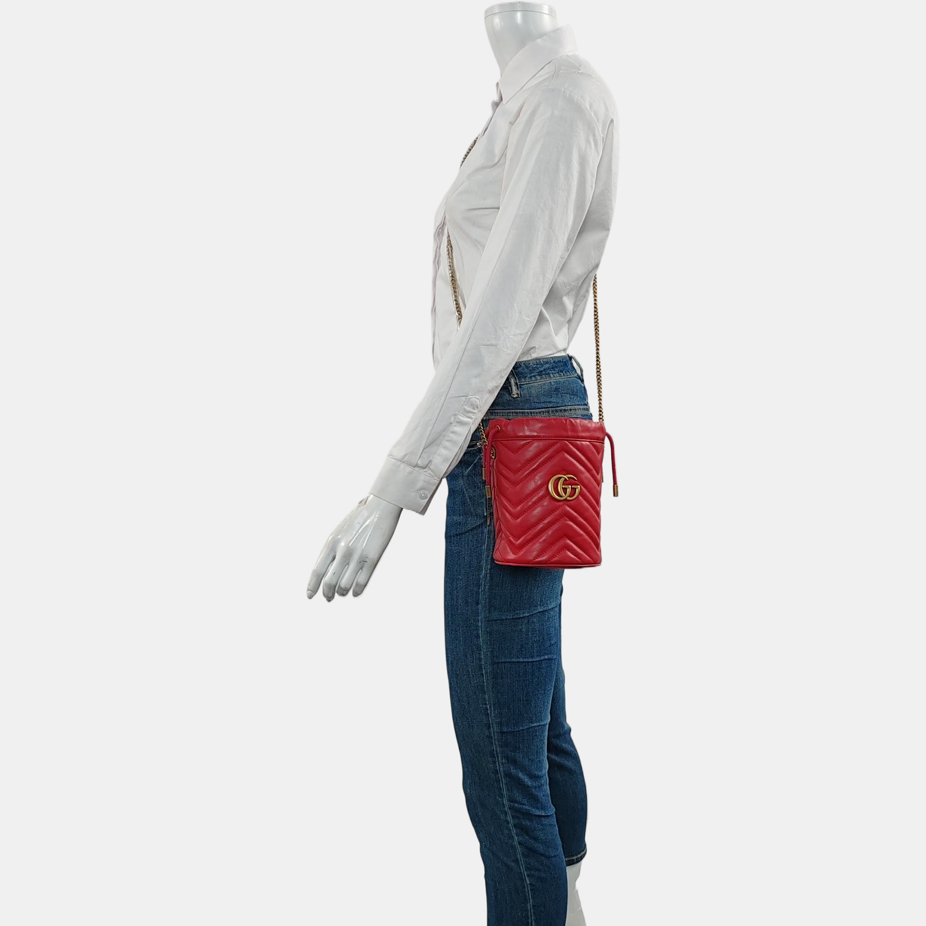 Authenticated pre-owned  GG Marmont Mini Calfskin Red - Shoulder Bag at Looply