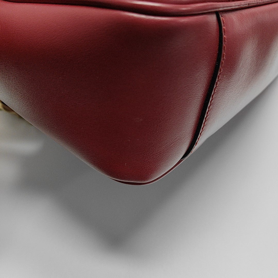 Authenticated pre-owned  GG Marmont Medium Calfskin Red - Shoulder Bag at Looply