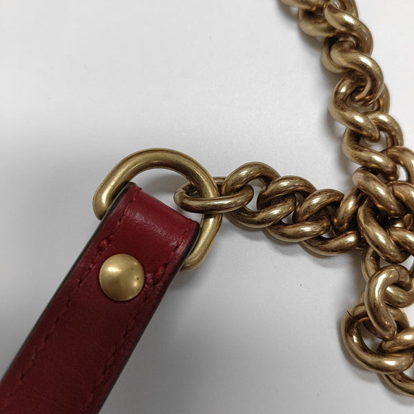 Authenticated pre-owned  GG Marmont Medium Calfskin Red - Shoulder Bag at Looply