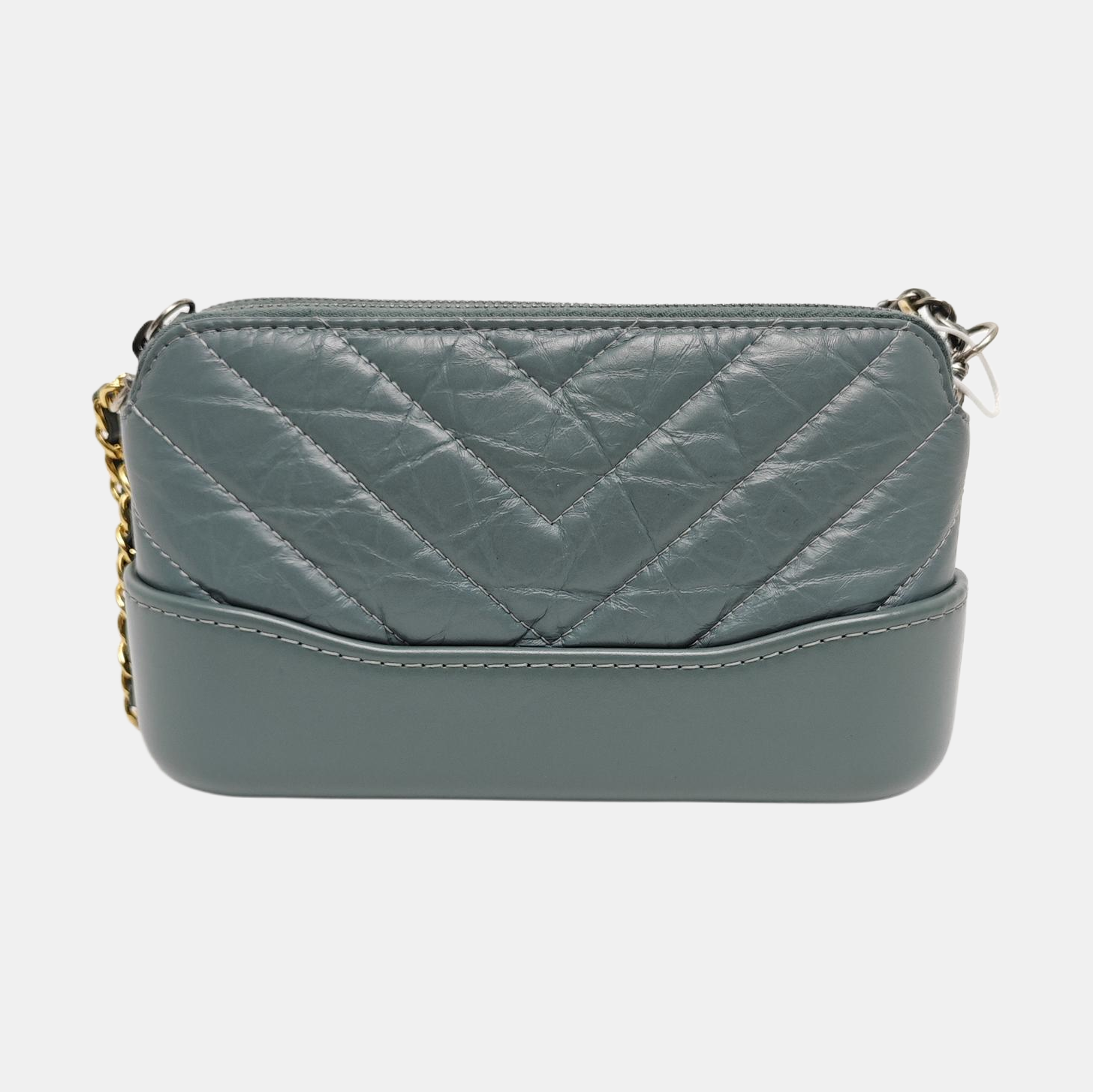 Authenticated pre-owned  Gabrielle Chevron Calfskin Green - Crossbody Bag at Looply
