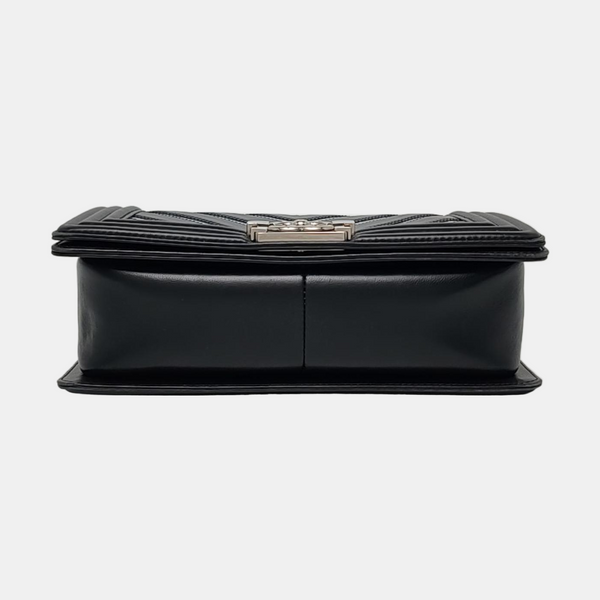Authenticated pre-owned  Boy Chanel Medium Chevron Calfskin Black - Shoulder Bag at Looply