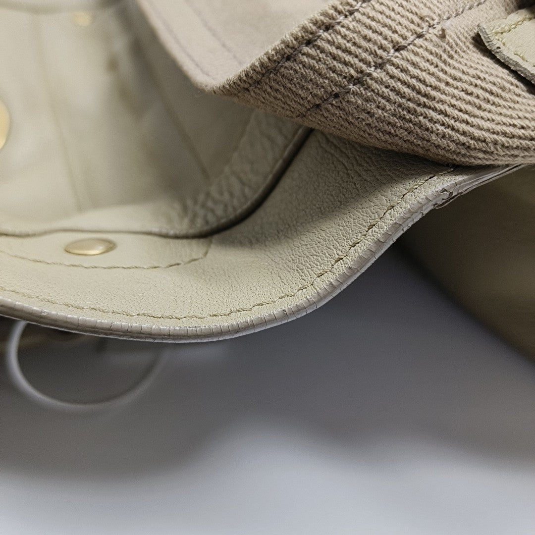 MUSE TWO Medium Calfskin Beige