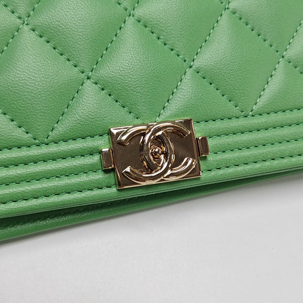 Authenticated pre-owned  Boy Chanel Quilted Lambskin Green Wallet - Wallet at Looply