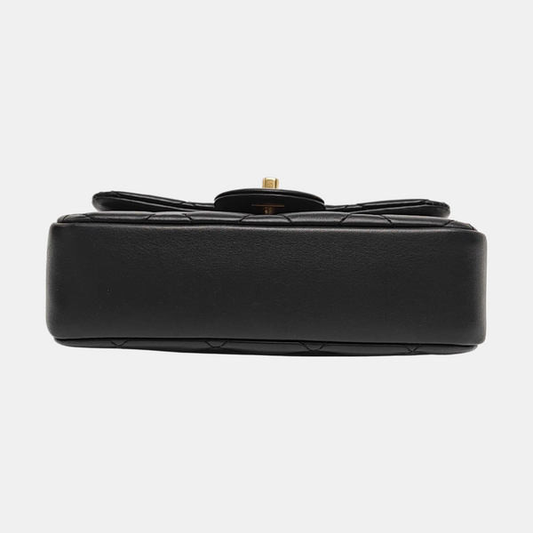 Authenticated pre-owned  Classic Flap Quilted Lambskin Black - Shoulder Bag at Looply