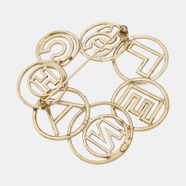 Authenticated pre-owned  Gold-tone Metal Brooch - Brooch at Looply