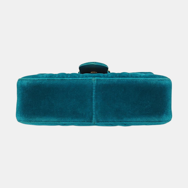 Authenticated pre-owned  GG Marmont Small Velvet Green - Shoulder Bag at Looply