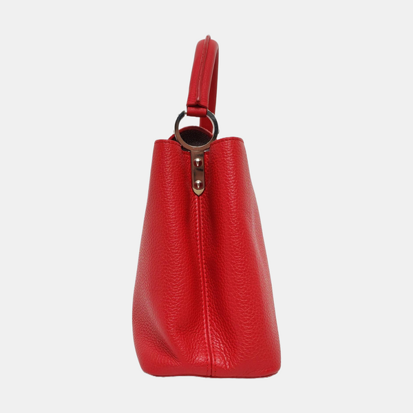 Authenticated pre-owned  Capucines MM Calfskin Red - Shoulder Bag at Looply