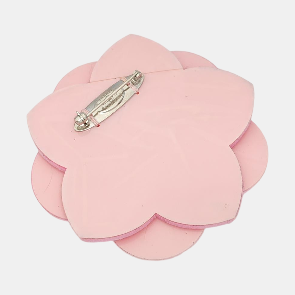 Authenticated pre-owned  Modern CC Decorative Brooch Synthetic Material Pink Brooch - Brooch at Looply