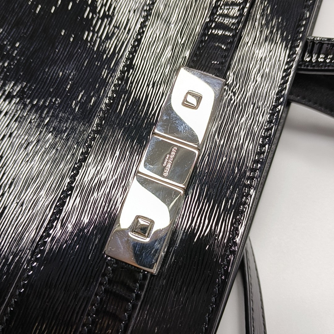 MANHATTAN Calfskin Black