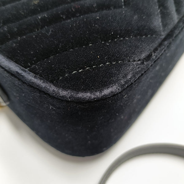 Authenticated pre-owned  GG Marmont Velvet Black - Shoulder Bag at Looply